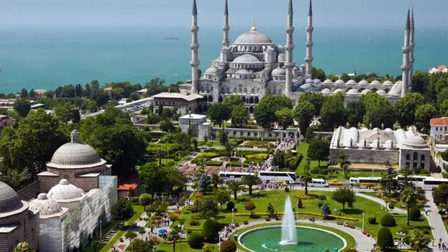 6 Masjid Megah dari Berbagai Belahan Dunia