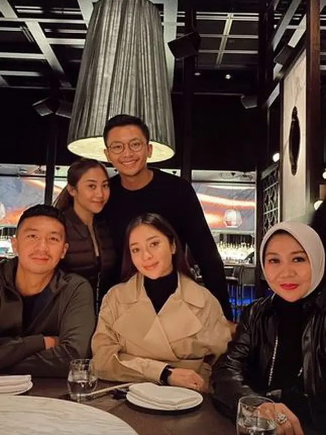6 Momen Babymoon Nikita Willy di Las Vegas, Baby Bumpnya Curi Perhatian