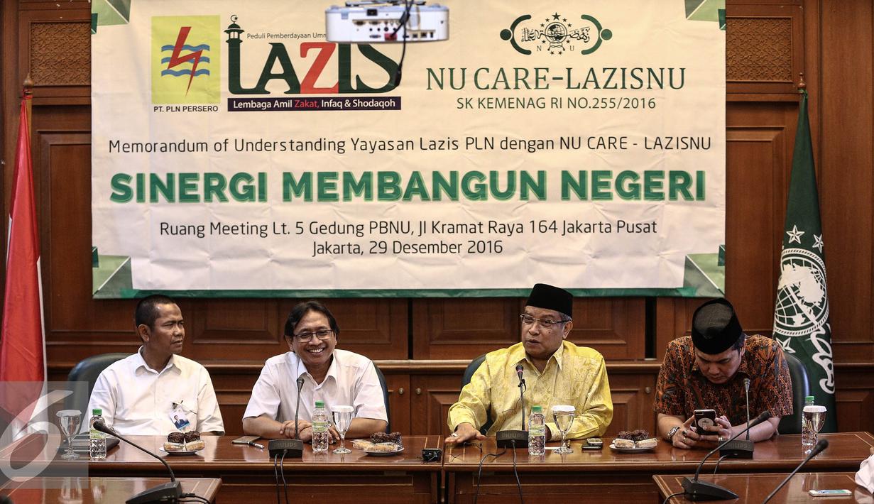 Ketua Umum PBNU, KH. Said Aqil memberikan sambutan sebelum menyaksikan MoU Kerjasama Pendistribusian dan Pendayagunaan Zakat NU Care - LAZISNU dengan Yayasan PLN di Gedung PBNU, Jakarta, Kamis (29/12). (Liputan6.com/Faizal Fanani)