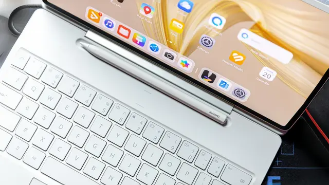 HUAWEI MatePad Pro 12.2 Inch, Lebih Dari Sekadar Laptop yang Siap Tingkatkan Kreativitas dan Produktivitas (Weber Shandwick/HUAWEI Indonesia)