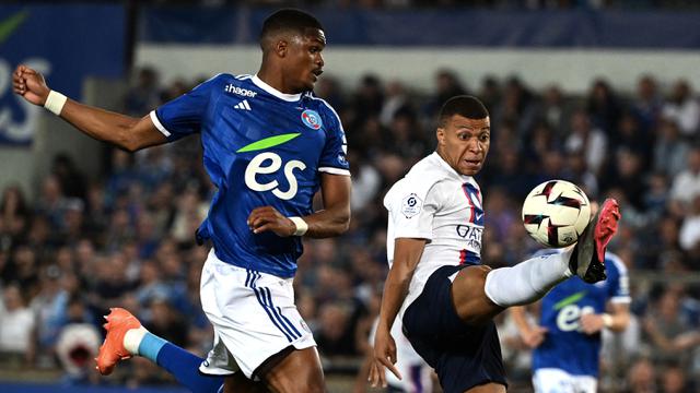 Foto: Lionel Messi Cetak Gol, PSG Pastikan Kunci Gelar Juara Liga Prancis 2022 / 2023