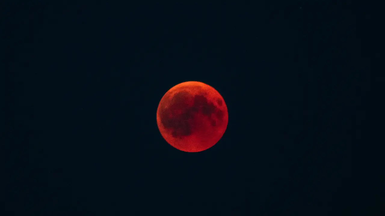 7 Fakta Menarik Super Blood Moon 2021, Terjadi Hanya 195 Tahun Sekali