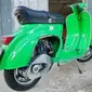 Vespa dengan Retrokit (motociclismo)