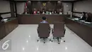 Panitera Pengadilan Negeri Jakarta Pusat (PN Jakpus) Edy Nasution saat menjalani sidang di Pengadilan Tipikor, Jakarta (8/12). Edy Nasution di vonis 5 tahun 6  bulan penjara denda 150 juta atas skandal suap yang dilakukannya. (Liputan6.com/Helmi Affandi)
