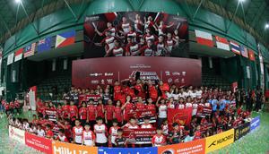 Juara, runner-up, dan semifinalis kategori perorangan U-9 putra dan putri, perorangan U-11 putra dan putri, beregu U-13 putra dan putri, serta beregu campuran U-15 merayakan keberhasilan di Kejuaraan Klub Mitra PB Djarum 2026 di GOR Djarum, Jati, Kudus, Jawa Tengah, Sabtu (14/2/2026). (Dok. PB Djarum)