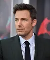 Pasca beredarnya kabar perceraian antara Ben Affleck dan Jennifer Garner pun cukup memanas. Belum lama ini, kedua pasangan tersebut berniat membeli rumah baru dikawasan London, Inggris. (AFP/Bintang.com)
