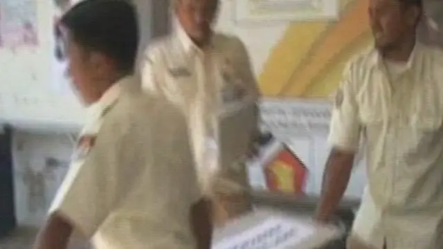 KPU Jatim Musnahkan Semua Surat Suara Rusak Hari Ini