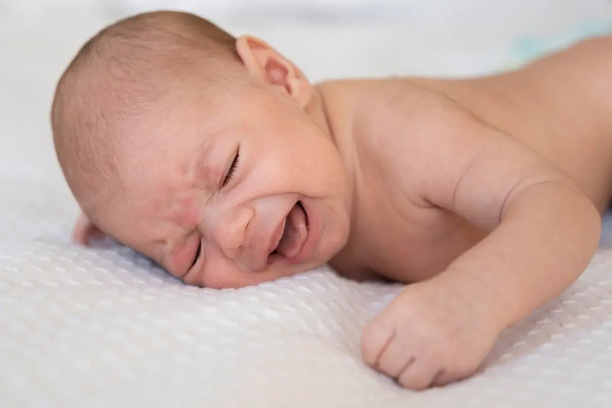 Tips Merawat Pipi Bayi yang Beruntusan dan Kemerahan agar Kembali Halus & Nyaman