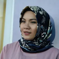 Tekad Georgia Aisyah bercerai dengan Aldi Taher sudah tak bisa lagi di tawar. Meski kini tengah hamil anak kedua dari pernikahannya dengan pesinetron tersebut, tapi itu tak menyurutkan niatnya untuk mengakhiri rumah tangganya. (Nurwahyunan/Bintang.com)