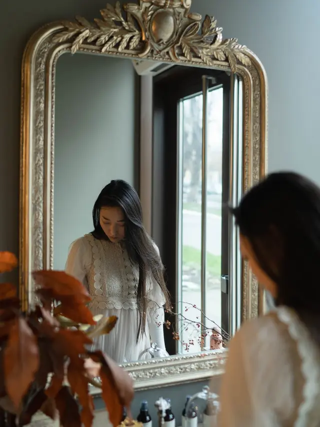 Arti Mimpi Bercermin yang Lekat dengan Pencapaian Hidup