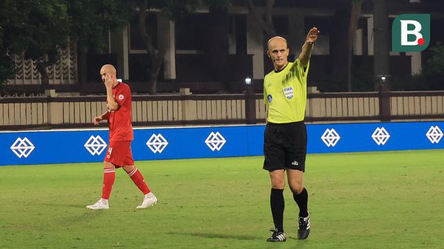 Foto: Penampakan Wasit Asing di Pekan Perdana BRI Liga 1 2024 / 2025