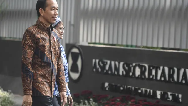 Presiden Jokowi Ajak Para Dubes ASEAN Naik MRT