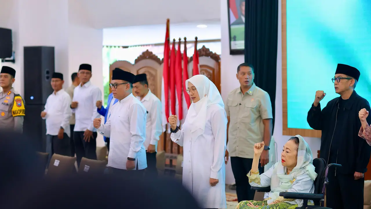 Istri presiden keempat Republik Indonesia Abdurrahman Wahid, Dr. (HC) Nyai Hj. Shinta Nuriyah Wahid menggelar buka bersama lintas elemen bangsa  di Banyuwangi (Istimewa)