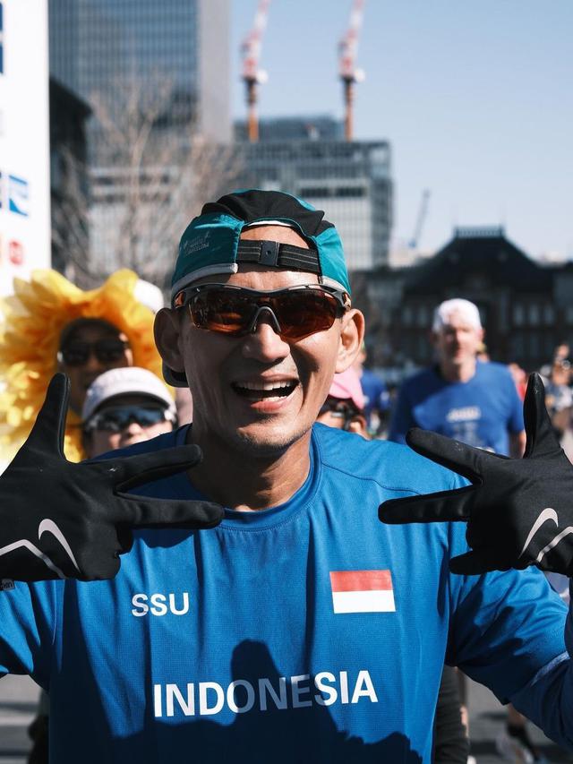 Sandiaga Uno Berhasil Finish di Tokyo Marathon 2024 Bareng Raffi Ahmad dan Yura Yunita