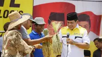Cagub Sulsel, Nurdin Halid Mengaku Siap Hadapi Debat Kandidat Mendatang (Liputan6.com/ Eka Hakim)