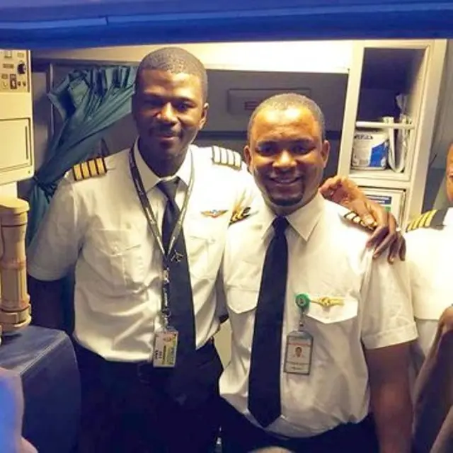 Petugas Kebersihan asal Nigeria yang Sukses Jadi Pilot