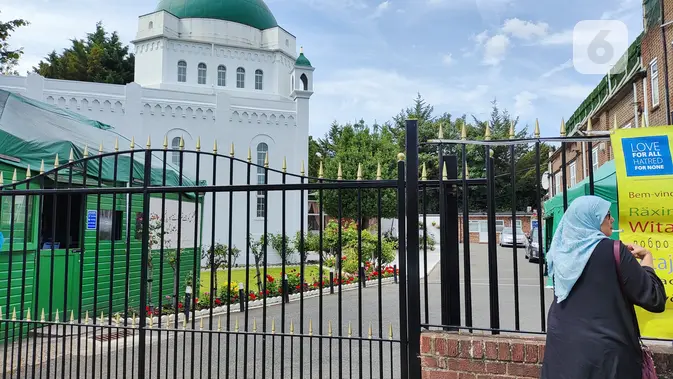 <p>Penampakan Al Fazl Mosque dari luar. Merupakan masjid tertua di London, ibu kota Inggris (/Elin Yunitas Kristanti)</p>