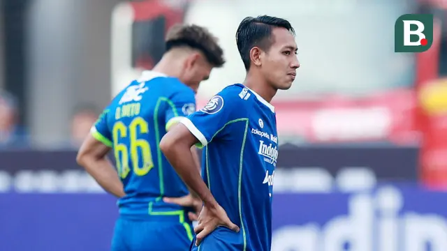 Foto: Reaksi Pemain Persib Bandung Setelah Dipermalukan Persik Kediri, Target Juara Semakin Tipis