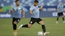 Luis Suarez punya beberapa kali peluang untuk menciptakan gol bagi Timnas Uruguay. Namun sayang tendangan serta sundulan Suarez masih belum mampu menjebol gawang Bolivia. (Foto: AP/Andre Penner)