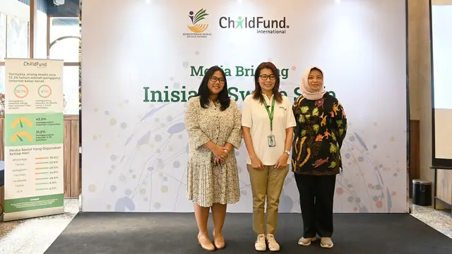 Ketua Forum Wartawan Pemberdayaan Perempuan dan Perlindungan Anak (kanan), Rini Suryati, saat menghadiri Media Briefing Inisiatif Swipe Safe ChildFund International di Indonesia di Jakarta, baru-baru ini. (Foto: Dok. Tim Logic PR)