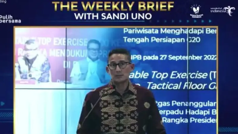 Menparekraf Sandiaga Uno di The Weekly Brief with Sandi Uno