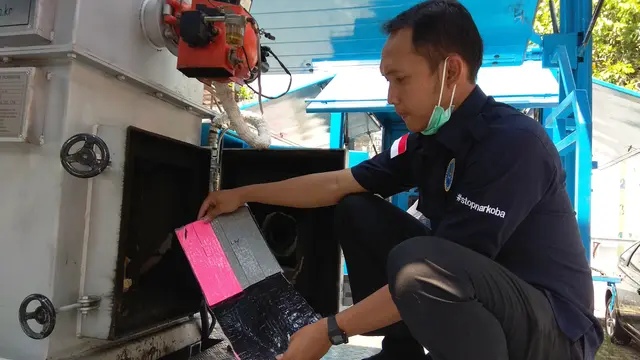 BNN musnahkan barang bukti narkoba dari 10 kasus yang diungkap. (Merdeka.com/Nur Habibie)