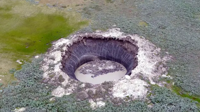 Heboh, Munculnya Kawah Misterius Raksasa di Sini