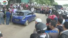 Pelaku pembunuhan wanita yang tergorok dalam mobil ternyata seorang dukun yang sakit hati.