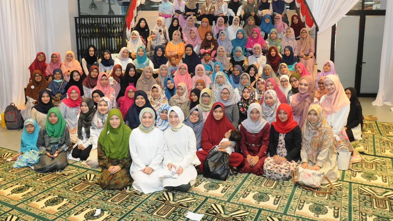 Peserta Kajian Islam Istri salehah: Cantik Resik, Keluarga Bahagia yang digelar HIJUP bersama Resik V pada Sabtu, 7 Oktober 2017 bersama Ust. Mimi Jamilah Mahya dan Herfiza Novianti Harun. (Daniel Kampua/Bintang.com)