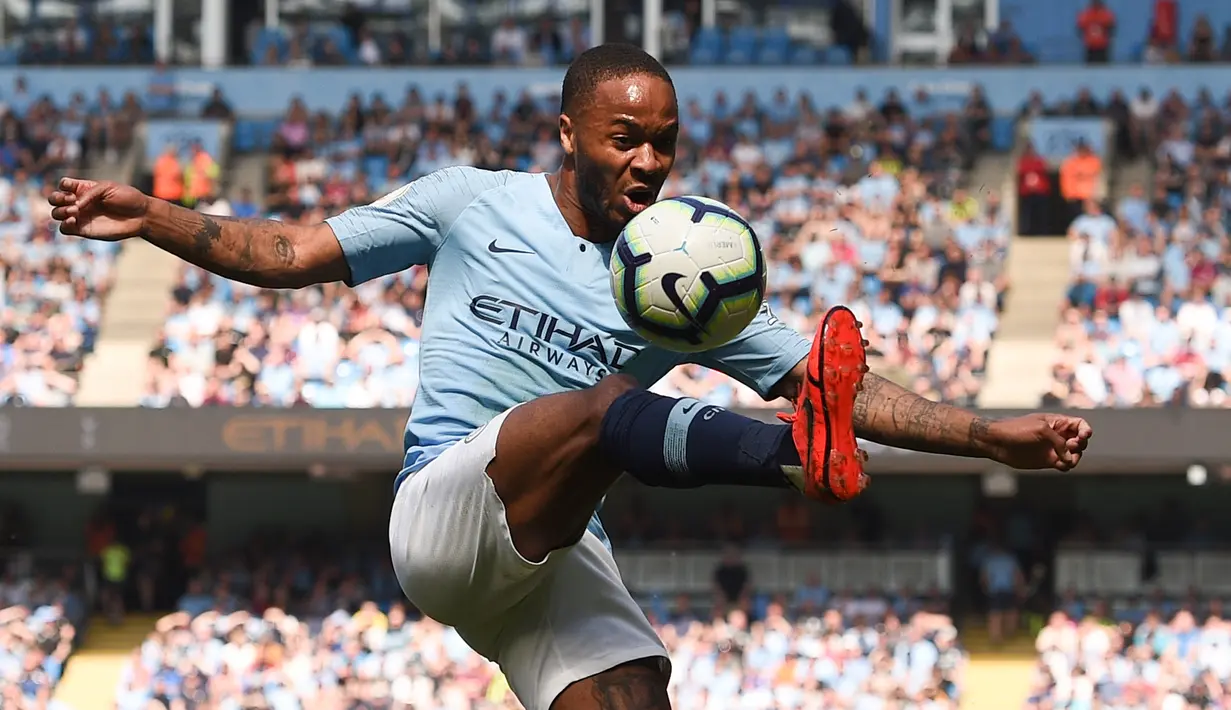 8. Raheem Sterling (Manchester City) 5 gol. ( AFP/Oli Scarff).