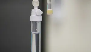 Infus Vitamin untuk Bikin Tubuh Lebih Bugar, Perlu atau Sekadar Tren?