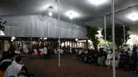 Warga dan Sejumlah Tokoh Mulai Padati Puri Cikeas, Melayat Ani Yudhoyono