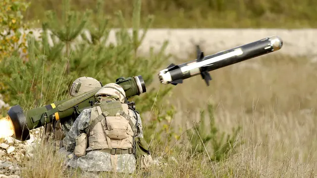 Misil Javelin yang akan diberikan Amerika Serikat kepada Ukraina dalam beberapa waktu mendatang (Wikimedia Commons)