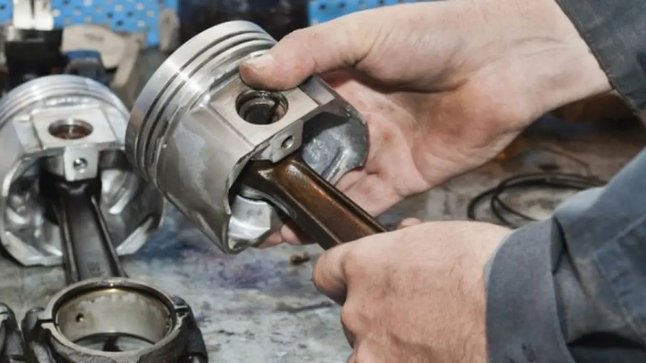 Piston