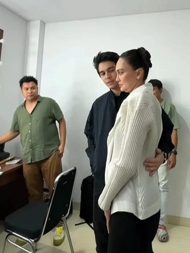 Luna Maya dan Maxime Bouttier (Instagram/mrsayudewi)