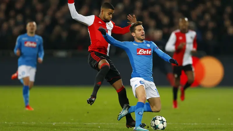 FOTO: Kalah dari Feyenoord, Napoli Tersingkir dari Liga Champions