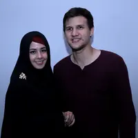 Foto profil Risty Tagor dan Stuart Collin (Wimbarsana/bintang.com)