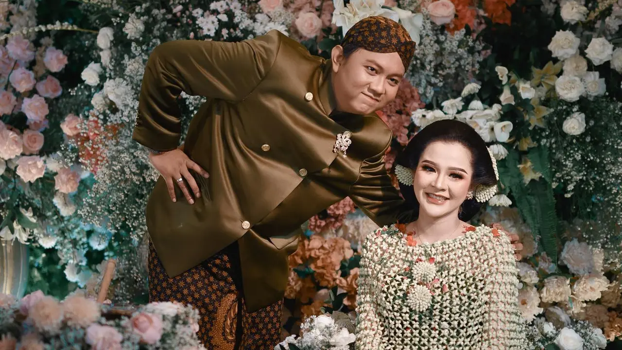 7 Momen Mitoni Kehamilan Bella Bonita Istri Denny Caknan Ini Tampil Menawan