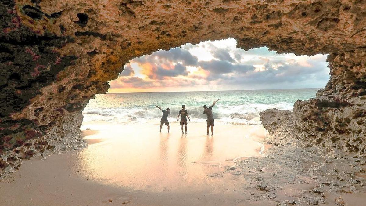 Pantai-pantai untuk Menyepi di Bali - Lifestyle Fimela.com