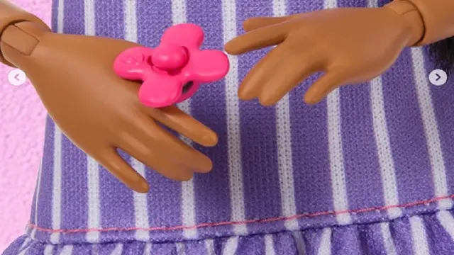 Boneka Barbie Autis Dirilis, Matanya Bisa Melirik ke Samping dan Dilengkapi Pereda Stres