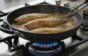 7 Cara agar Ikan Tidak Menempel di Wajan saat Digoreng, Hasilnya Utuh dan Renyah
