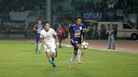 Duel PSIS vs Persela di Stadion Moch. Soebroto, Magelang, Senin (6/5/2018). (Bola.com/Ronald Seger Prabowo)