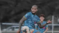 5 Potret David Da Silva Latihan Bersama Terengganu FC, Eks Persebaya Surabaya (sumber: Instagram/tranungningboh)