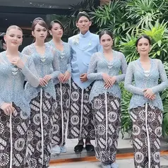 Bridesmaid di Akad Nikah Jennifer Coppen. [@fadlan_indonesia]