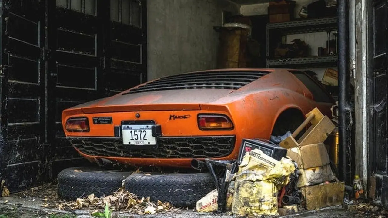 Lamborghini Miura