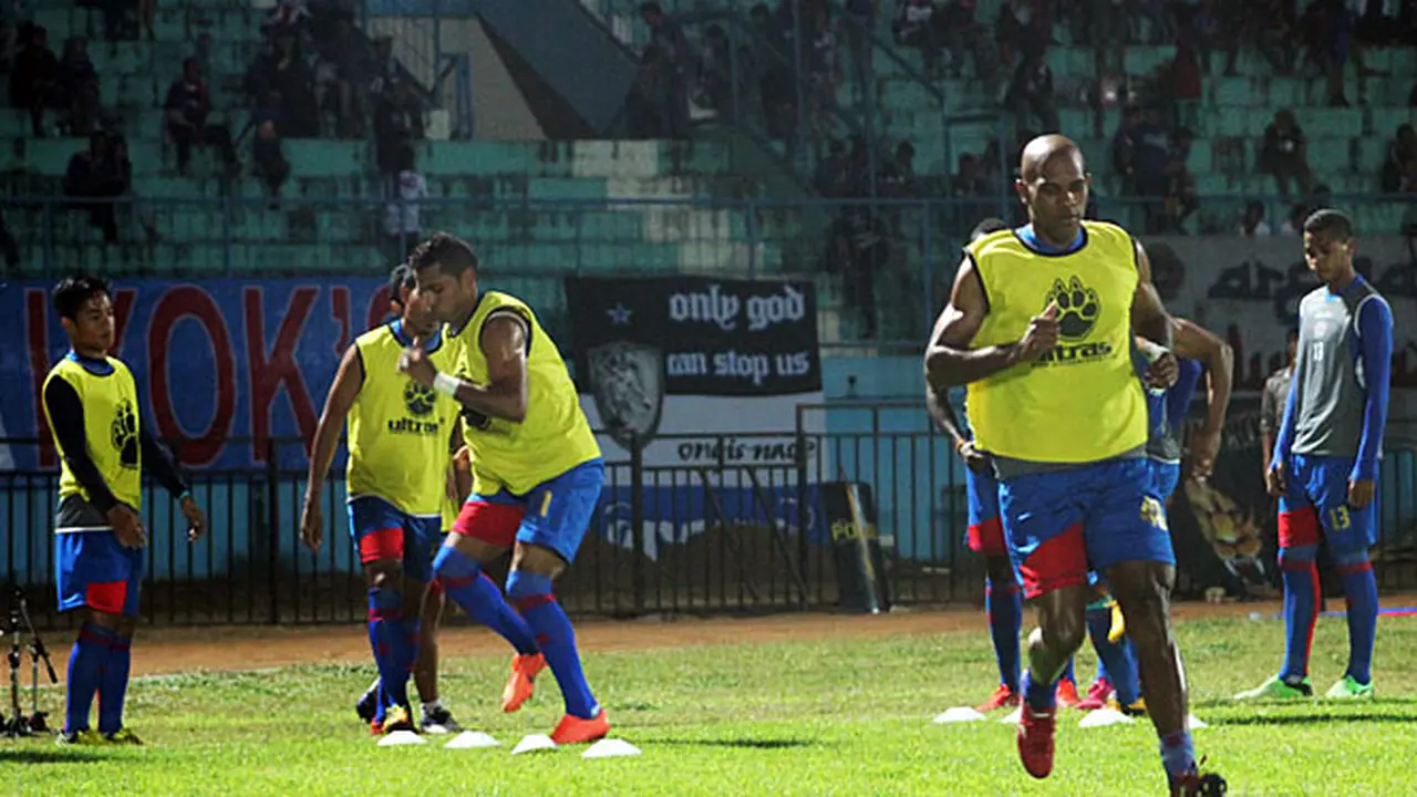 arema-130930c.jpg