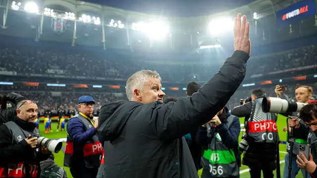 Foto: Senyum Semringah Ole Gunnar Solskjaer Saat Membuka Lembaran Baru Bersama Besiktas