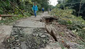 Bencana alam akibat pergerakan tanah yang terjadi di Kabupaten Purwakarta, beberapa waktu lalu. Foto (Istimewa)