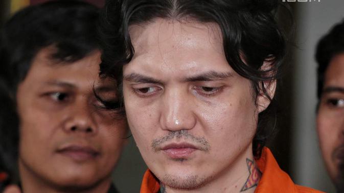 Achmad Albar Saksikan Polisi Geledah Kamar Ozzy Albar