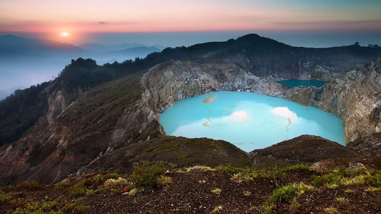 [Bintang] Danau Kelimutu